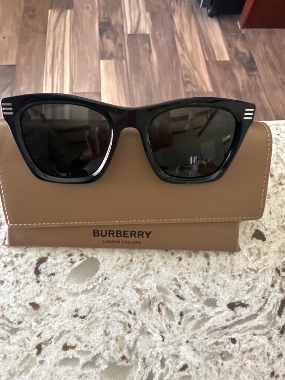 Men sunglasses - Picture 2 of 2